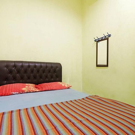 Wisma Cempaka 2 Syariah Hotel Parit  Esterno foto