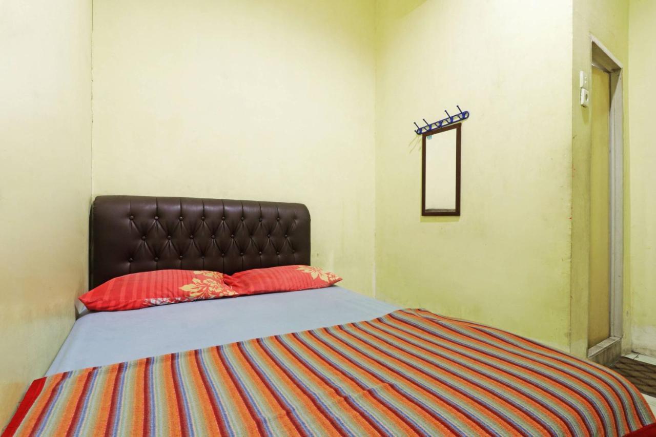 Wisma Cempaka 2 Syariah Hotel Parit  Esterno foto